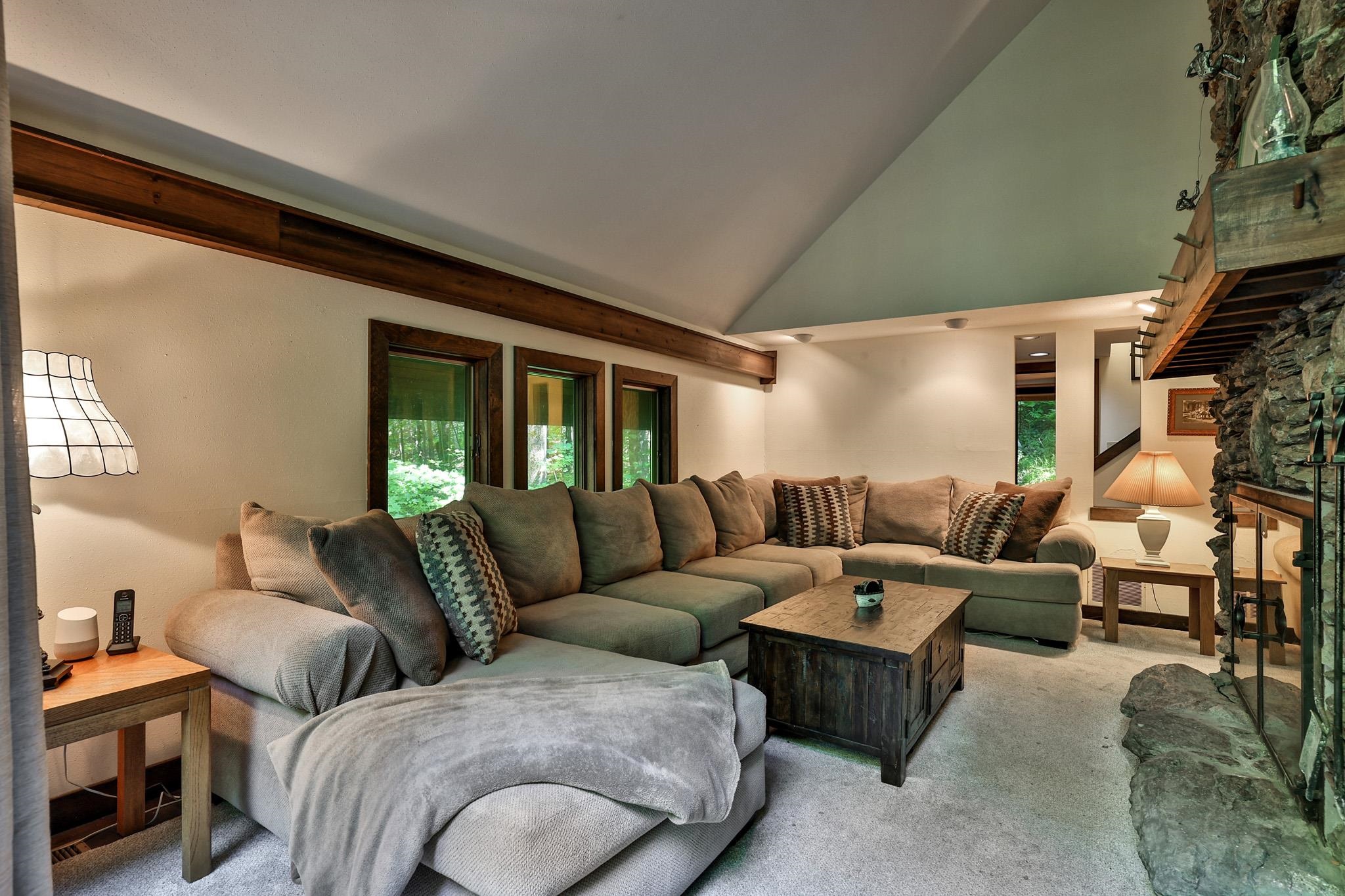 212 Falcon Loop Road East Rochester, VT 05767 - Photo 6 of 31 Gallery Image 6