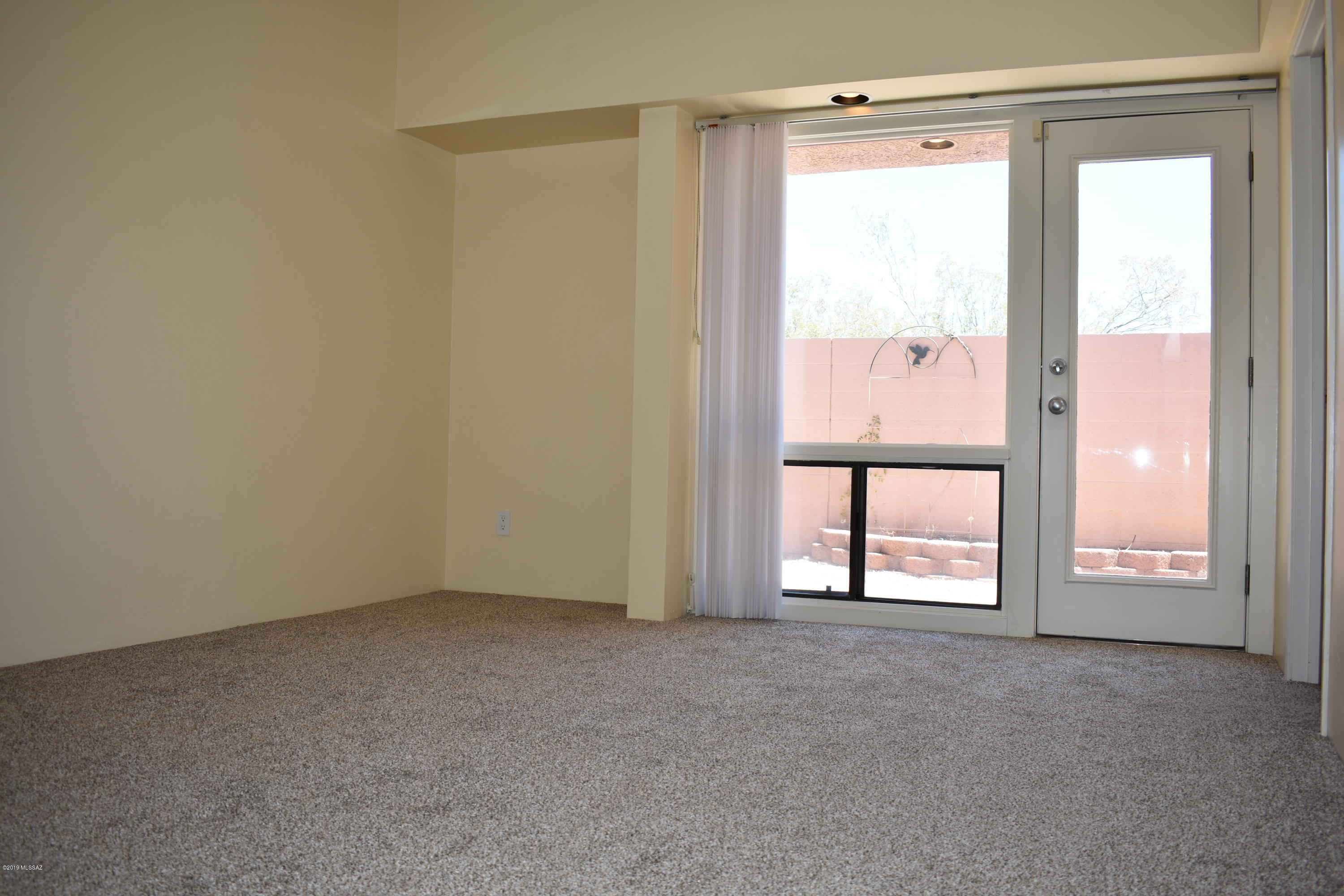 136 South Shadow Creek Place Tucson, AZ 85748 - Photo 19 of 33