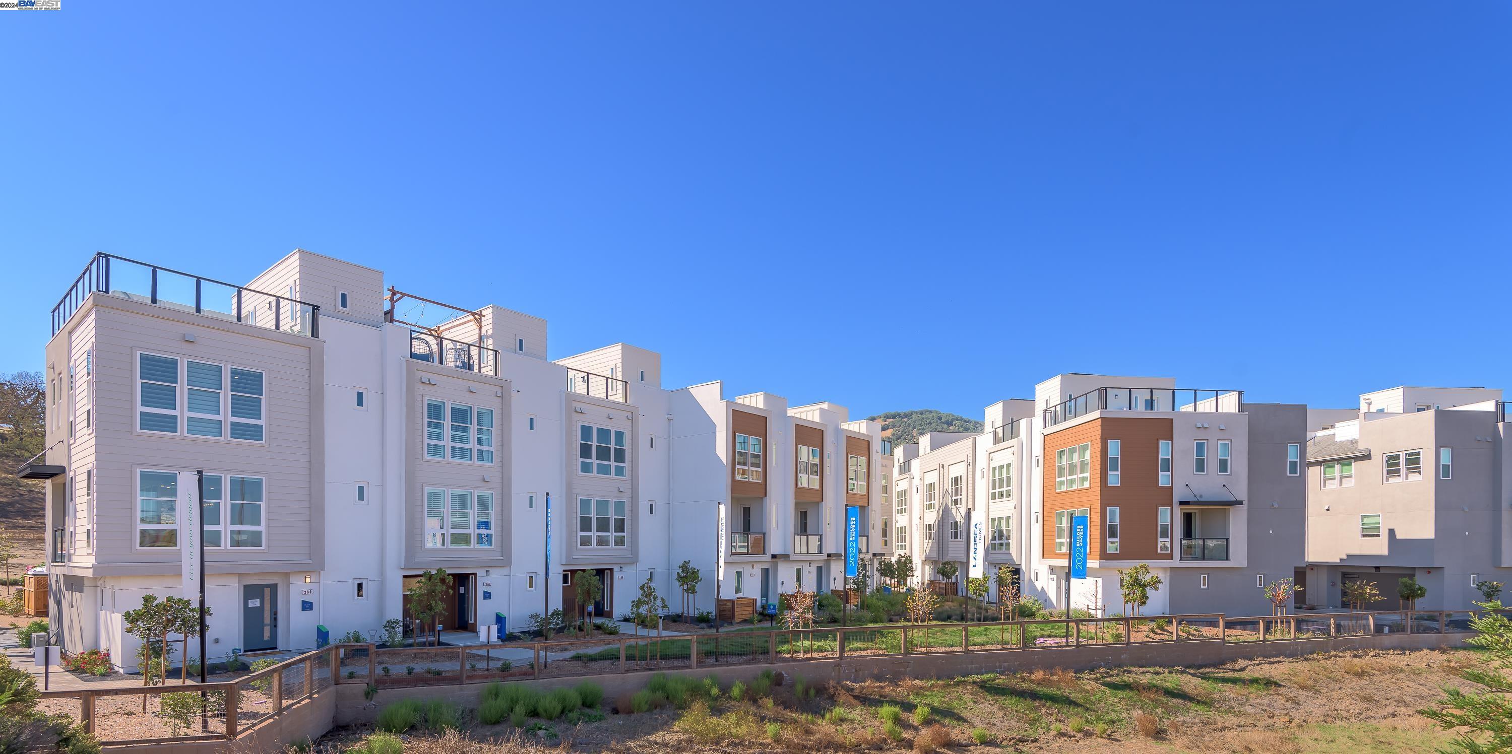 250 Verandah Ave Unit 68  