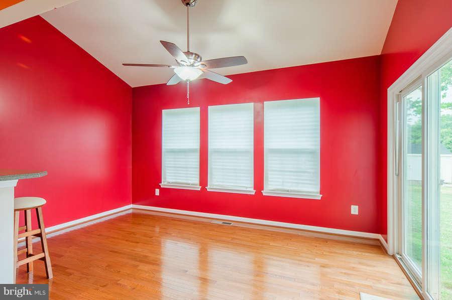 5653 Country Farm Road White Marsh, MD 21162 - Photo 8 of 30 Dining Room