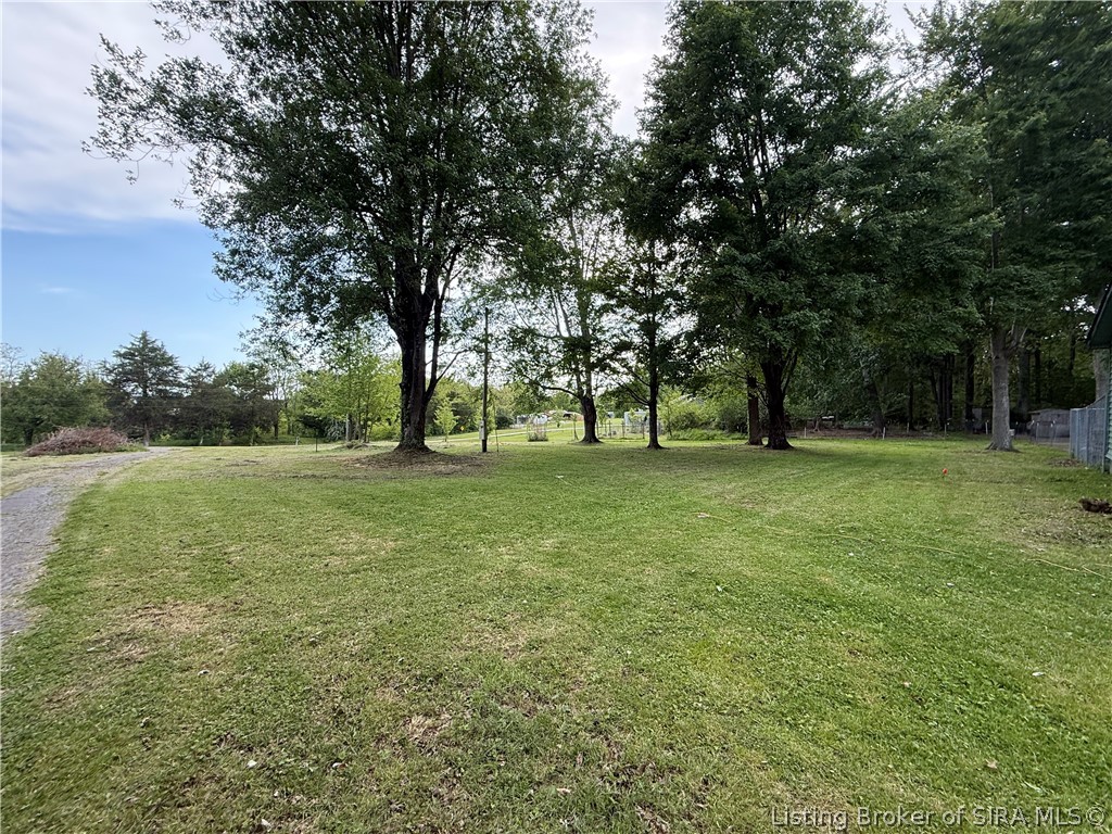 2718 North Bethlehem Road Austin, IN 47102 - Photo 5 of 17