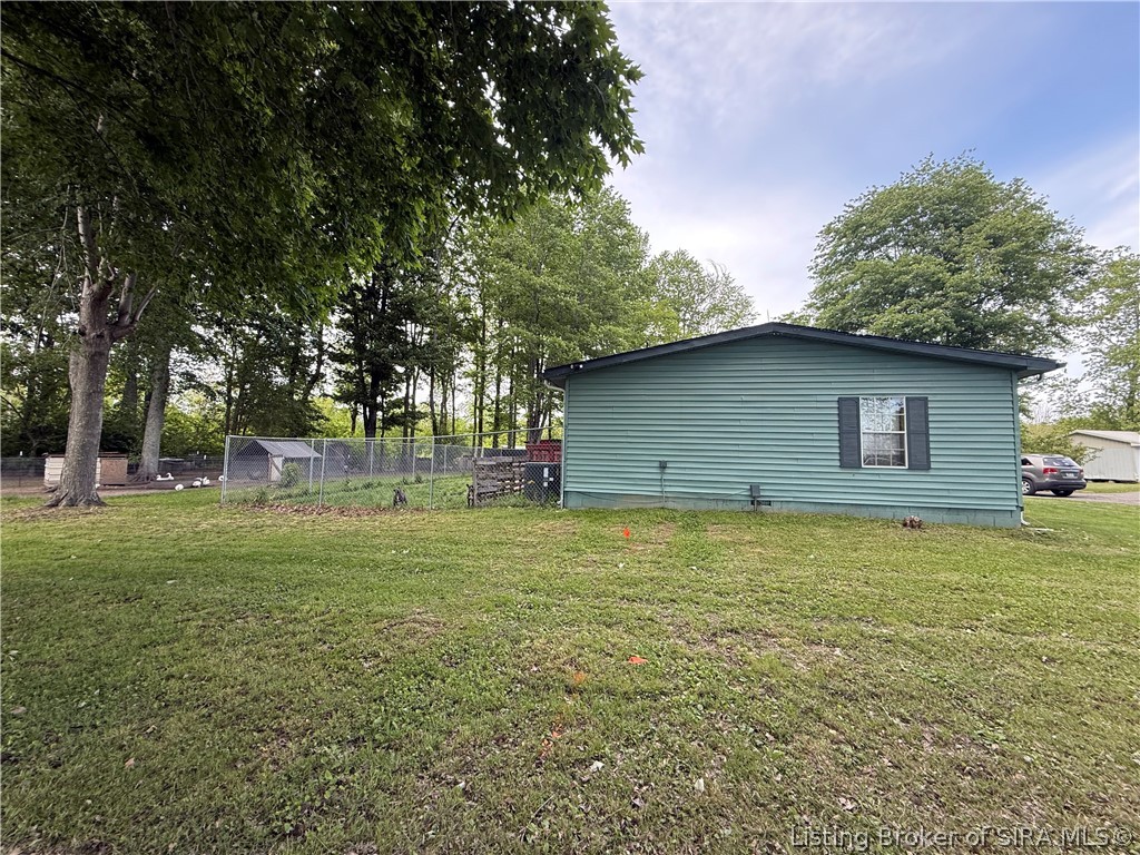 2718 North Bethlehem Road Austin, IN 47102 - Photo 8 of 17