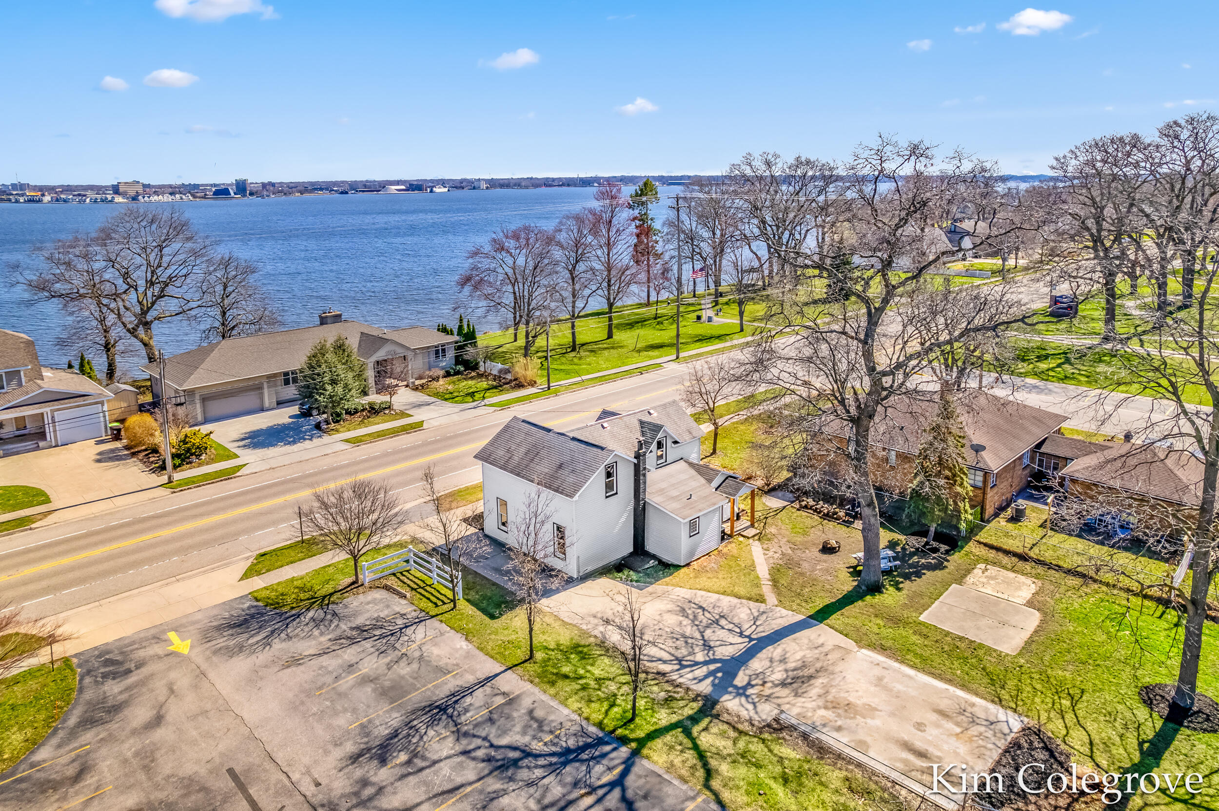1606 Ruddiman Drive Muskegon, MI 49445 - Photo 3 of 39 1606 Ruddiman_WM-37