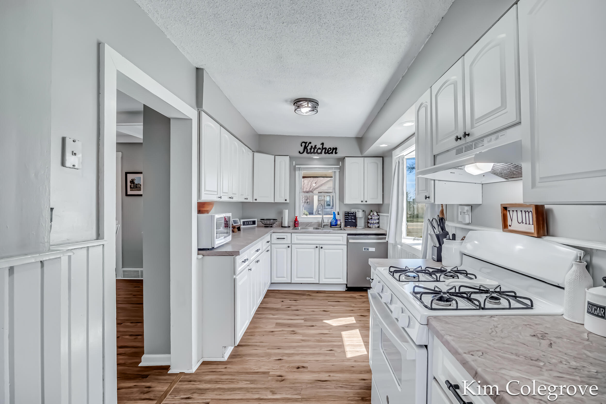 1606 Ruddiman Drive Muskegon, MI 49445 - Photo 7 of 39 1606 Ruddiman_WM-4