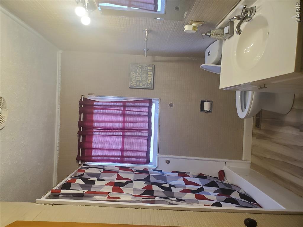 861 Pershing Street East St. Louis, IL 62203 - Photo 20 of 58