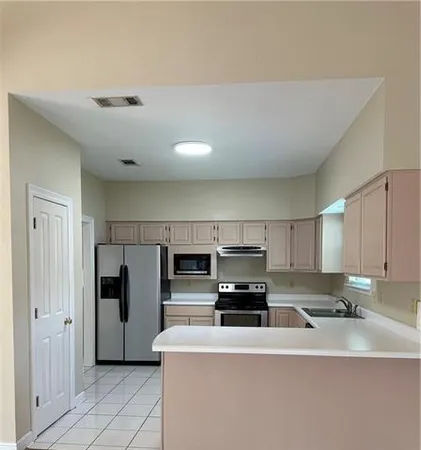 $2,150 | 45 Cottage Court, Mandeville, LA 70448