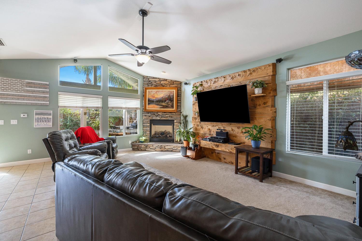 308 San Ramon Court Coalinga, CA 93210 - Photo 11 of 62