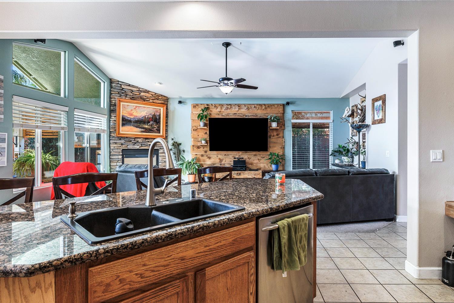 308 San Ramon Court Coalinga, CA 93210 - Photo 19 of 62