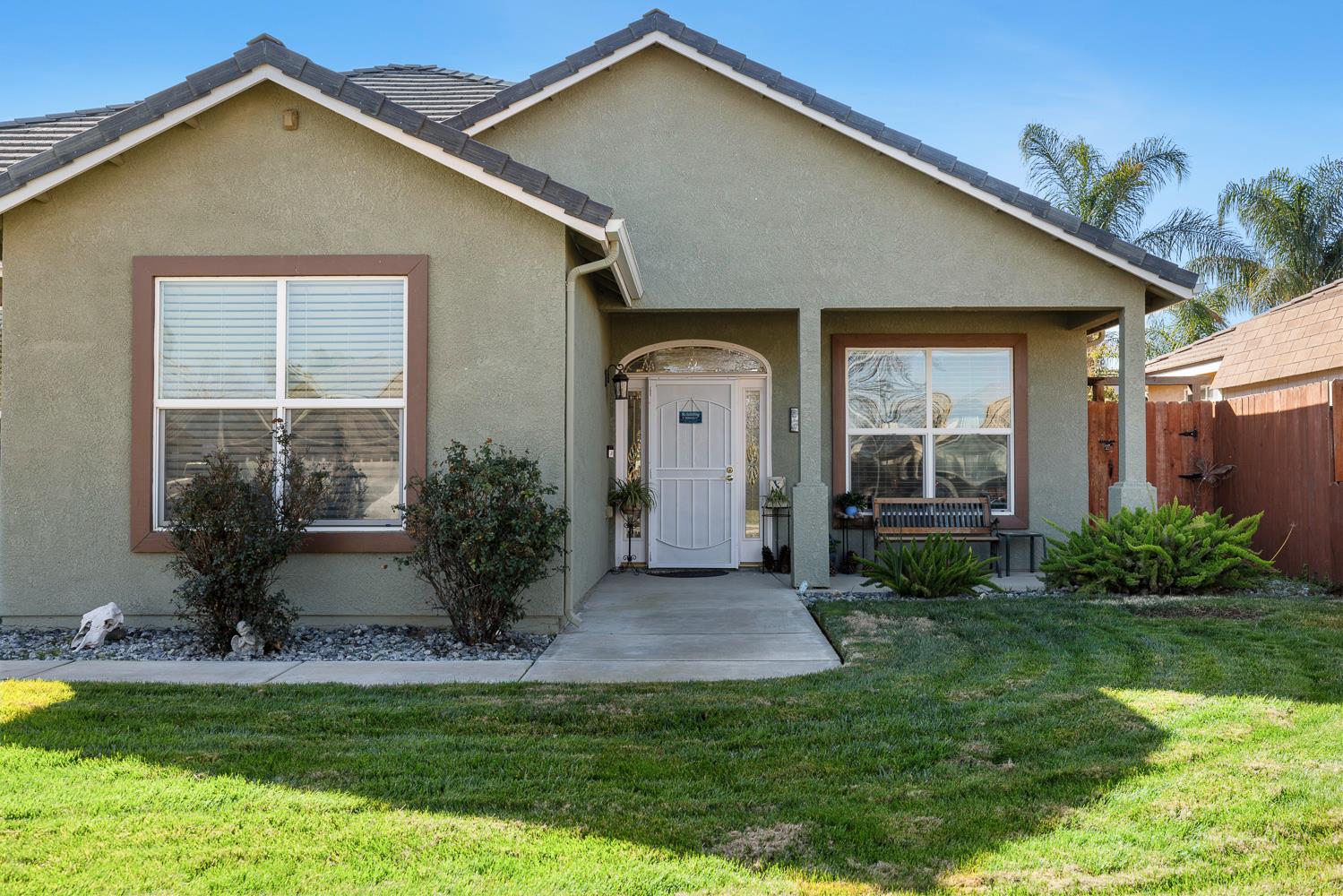 308 San Ramon Court Coalinga, CA 93210 - Photo 5 of 62