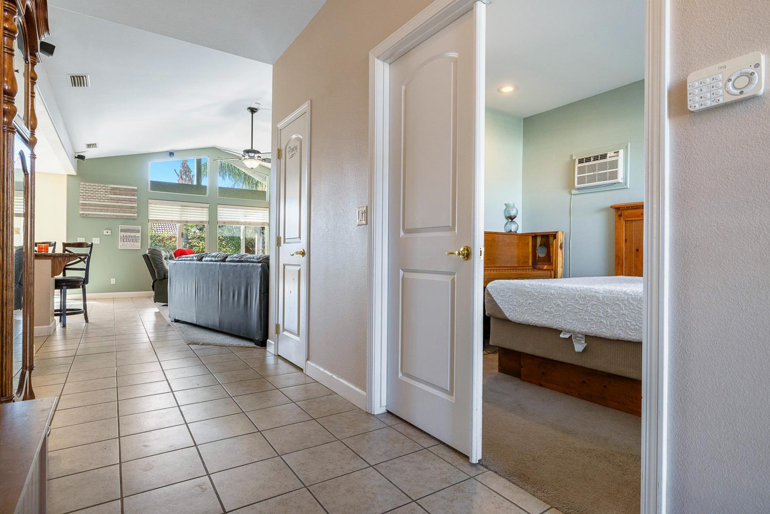 308 San Ramon Court Coalinga, CA 93210 - Photo 8 of 62