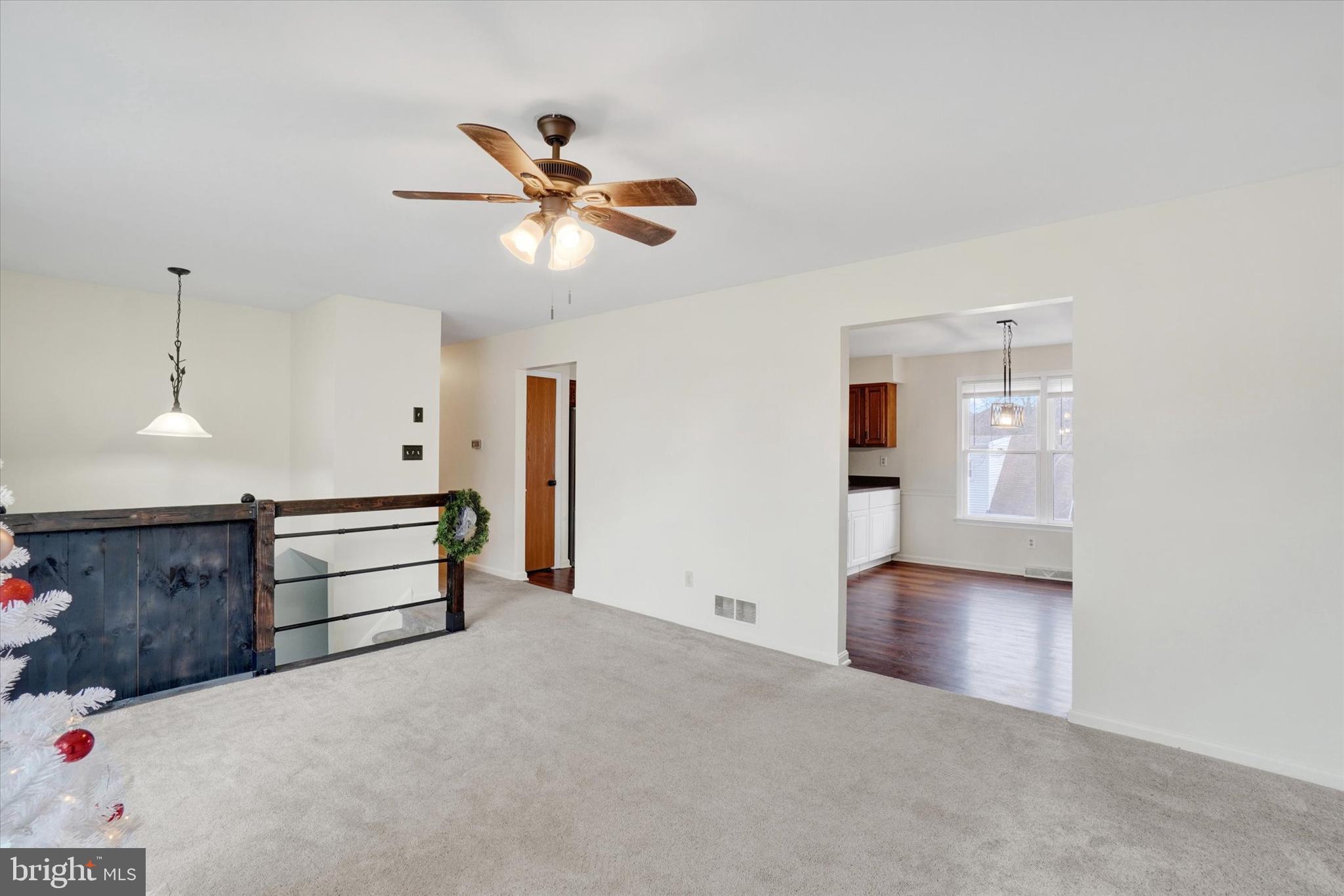 11 Dogwood Lane Manchester, PA 17345 - Photo 5 of 23 ...from LR into kitchen