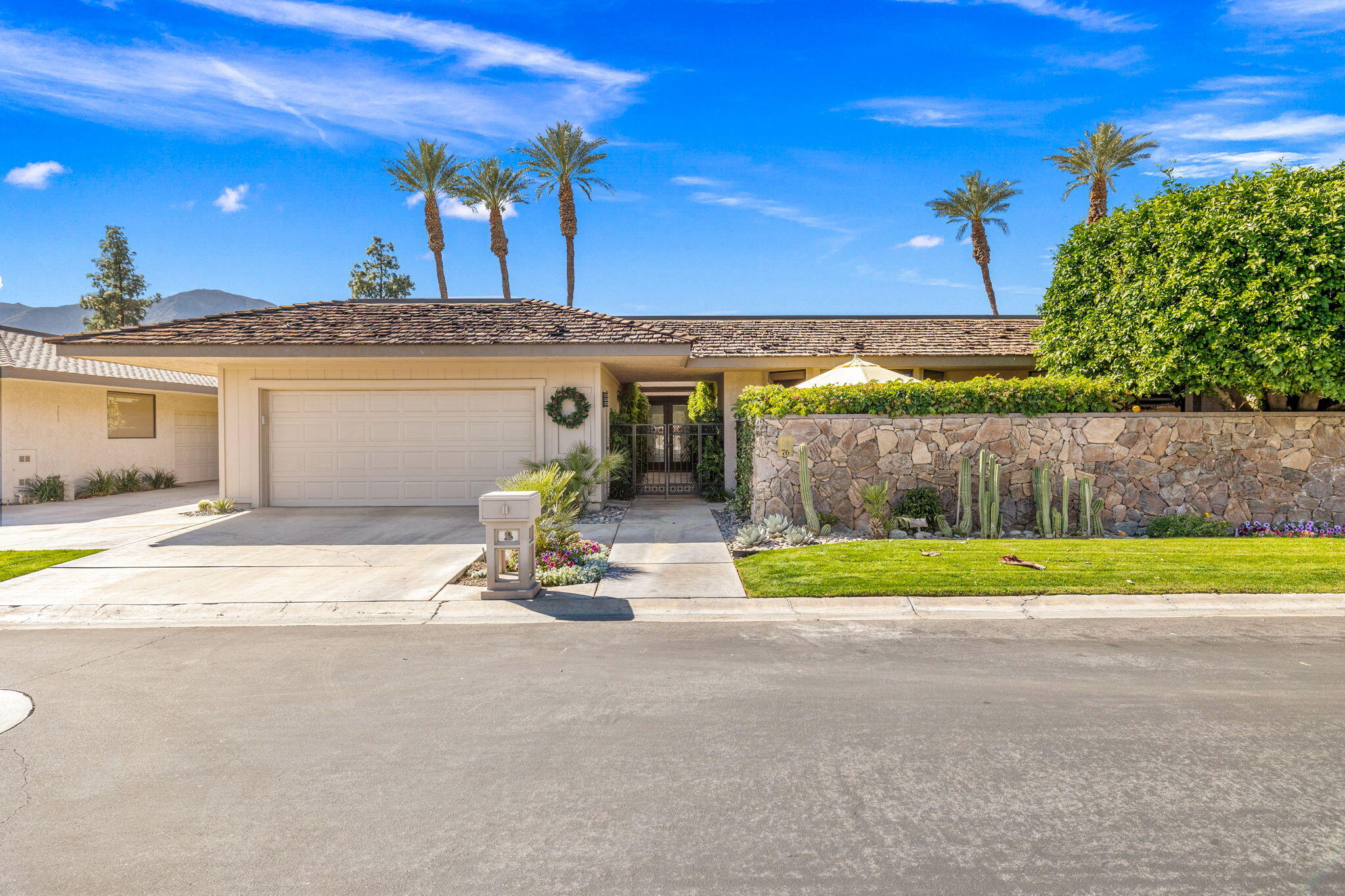76 Princeton Drive Rancho Mirage, CA 92270 - Photo 8 of 56 13-web-or-mls-AM4A2294