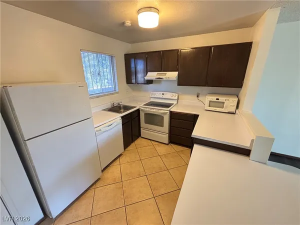 $995 | 5340 South Swenson Street, Unit 68, Las Vegas, NV 89119