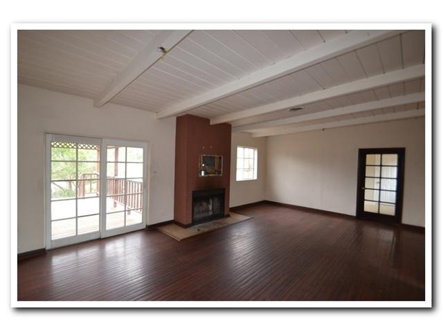 11548 Manzanita Road Lakeside, CA 92040 - Photo 3 of 25 Living Room