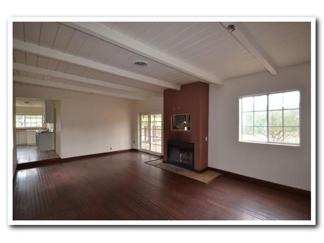 11548 Manzanita Road Lakeside, CA 92040 - Photo 4 of 25 Living Room