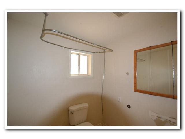11548 Manzanita Road Lakeside, CA 92040 - Photo 10 of 25 Bathroom