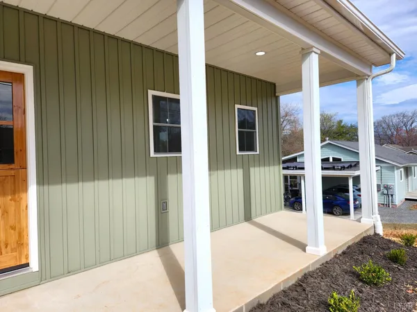 $424,900 | 1509 Clearview Road, Bedford, VA 24523