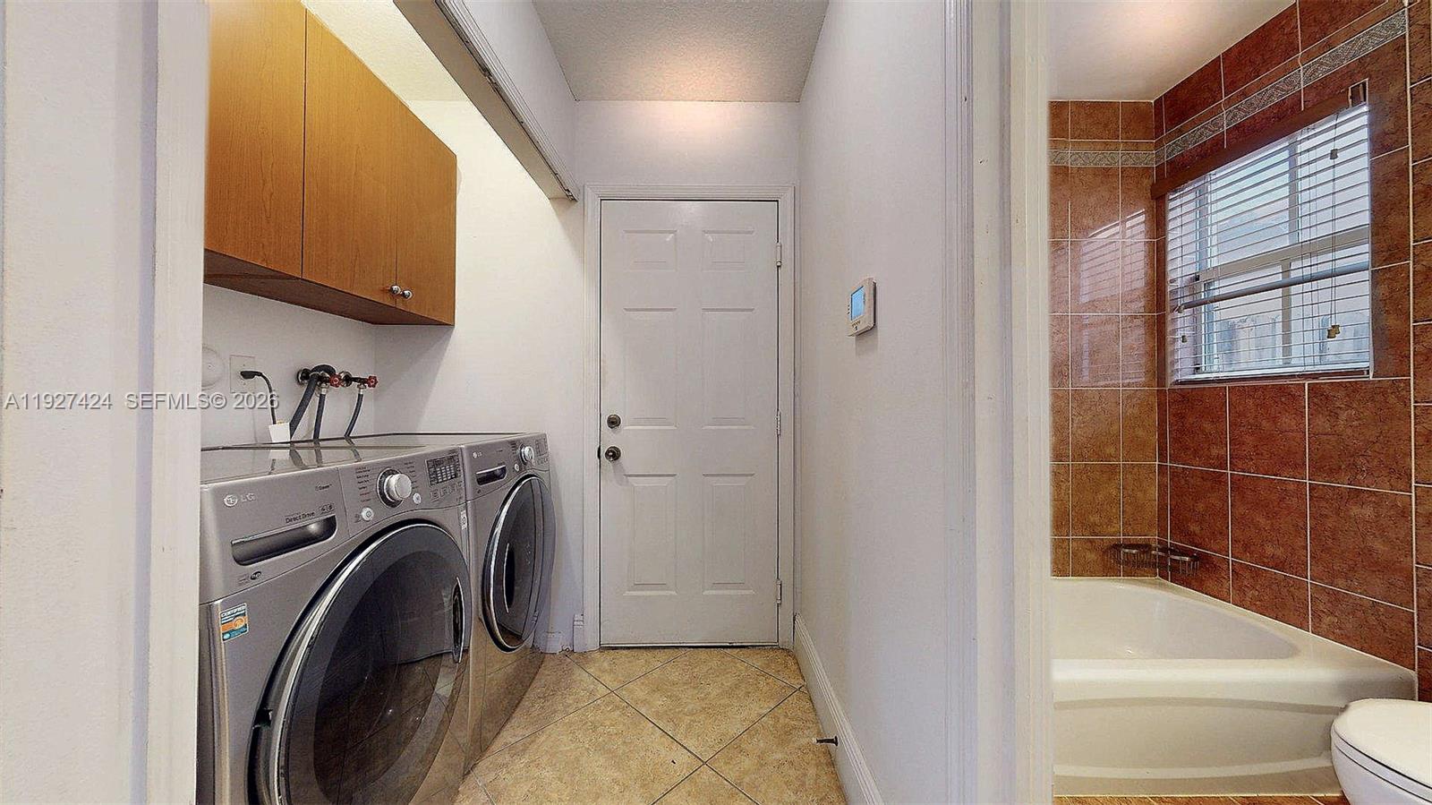 2651 Southwest 152nd Court Miami, FL 33185 - Photo 14 of 37