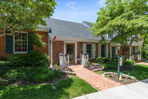 $349,500 | 117 Greenbrier Drive, Radford, VA 24141