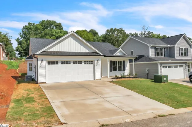 $256,999 | 221 Upper Beaver Creek Drive, Moore, SC 29369