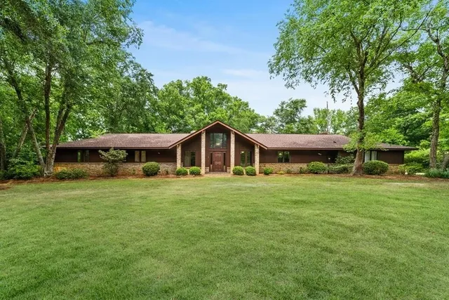 $319,900 | 129 State Rd S-38-1028, Norway, SC 29113