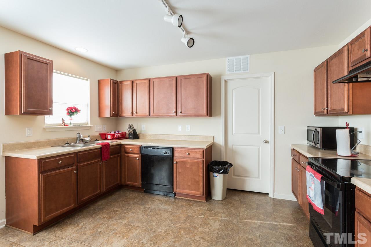 5634 Quitman Trail Raleigh, NC 27610 - Photo 11 of 23