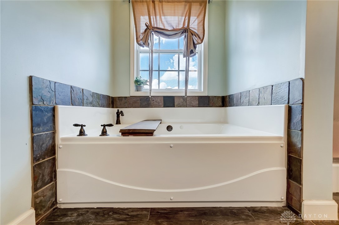 341 Rangeline Road Russia, OH 45363 - Photo 26 of 52 Gallery Image 26