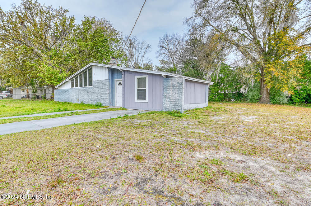 7407 Canaveral Road Jacksonville, FL 32210 - Photo 15 of 21 Front of House - View 2