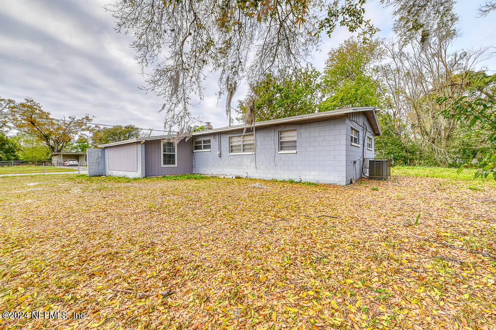 7407 Canaveral Road Jacksonville, FL 32210 - Photo 18 of 21 Back of House - View 1