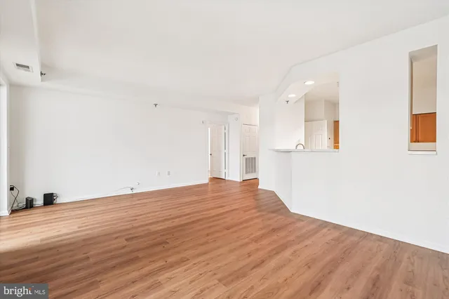 $2,400 | 3210 North Leisure World Boulevard, Unit 119, Silver Spring, MD 20906