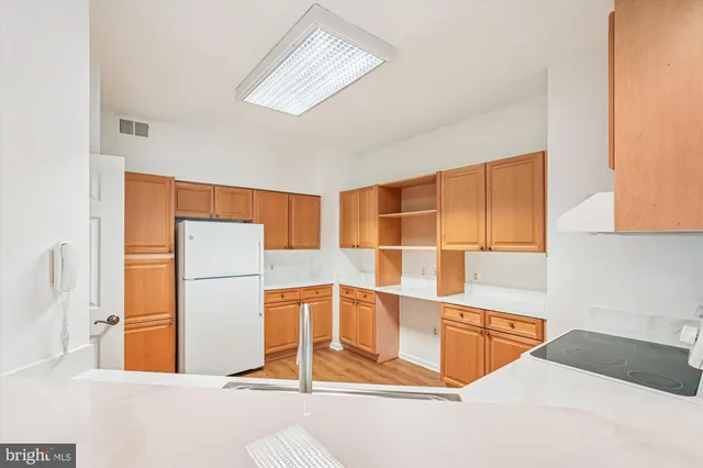 a view of a tennis court