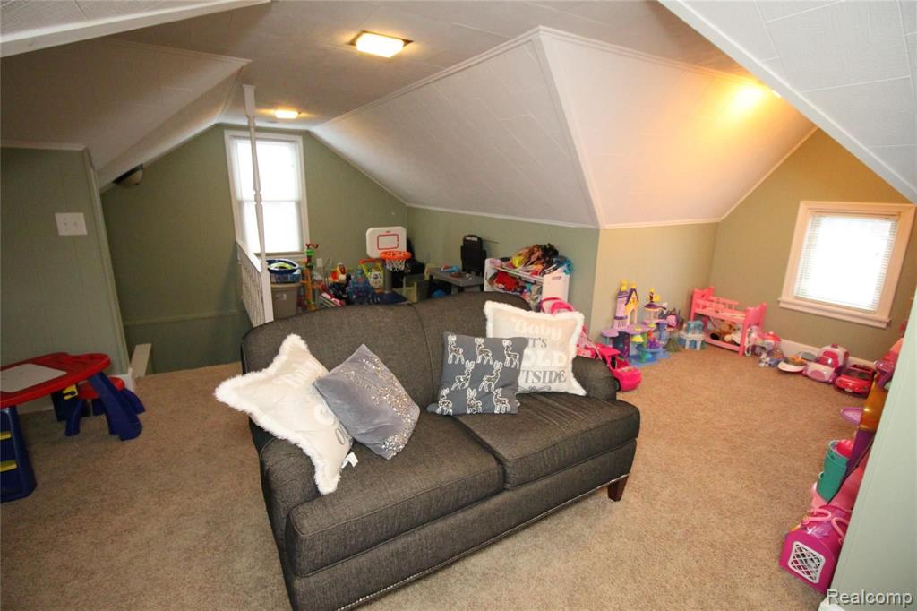 1376 Bedford Road Grosse Pointe Park, MI 48230 - Photo 40 of 49