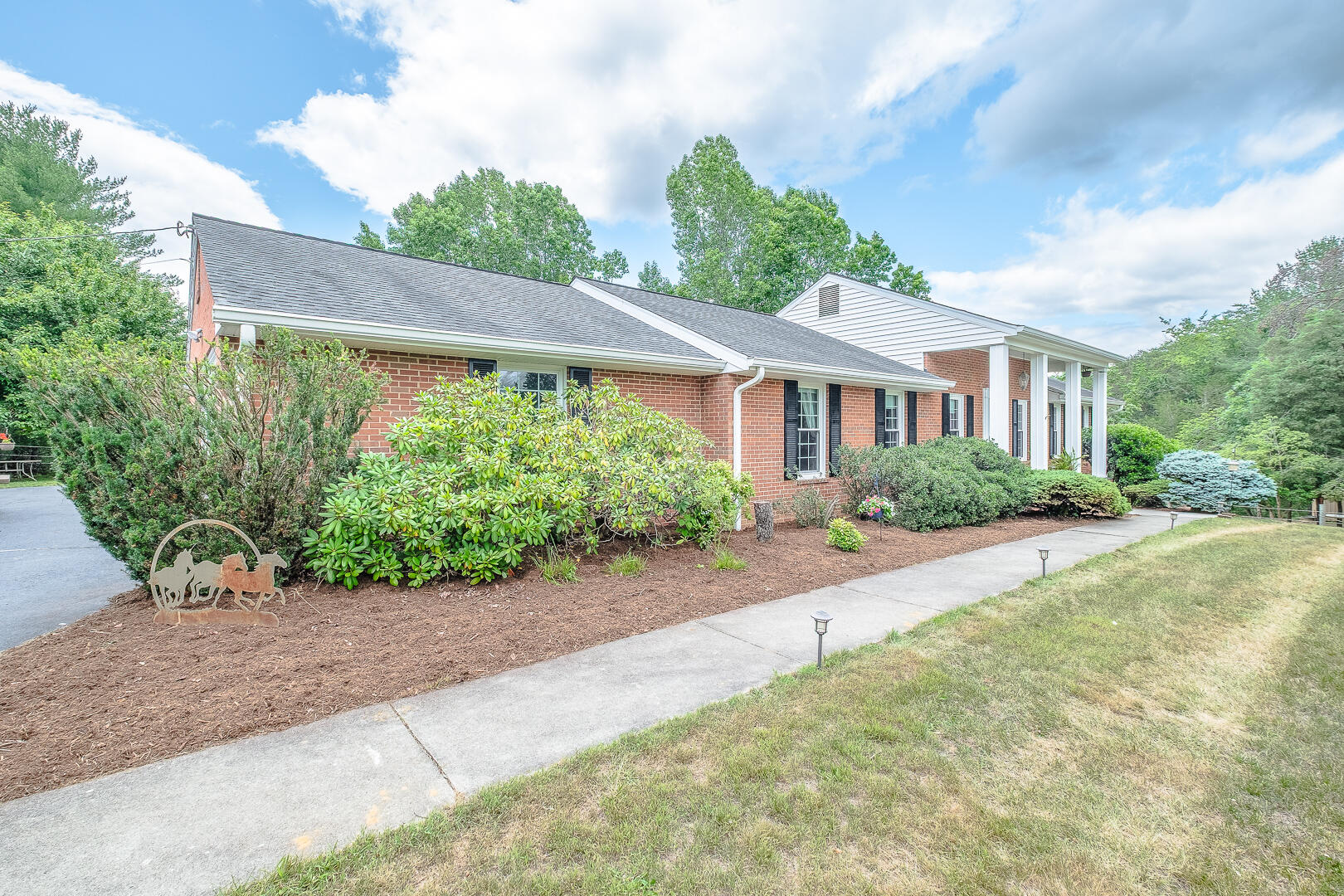 815 Brunswick Forge Road Troutville, VA 24175 - Photo 4 of 70 815 Brunswick Forge Rd-3