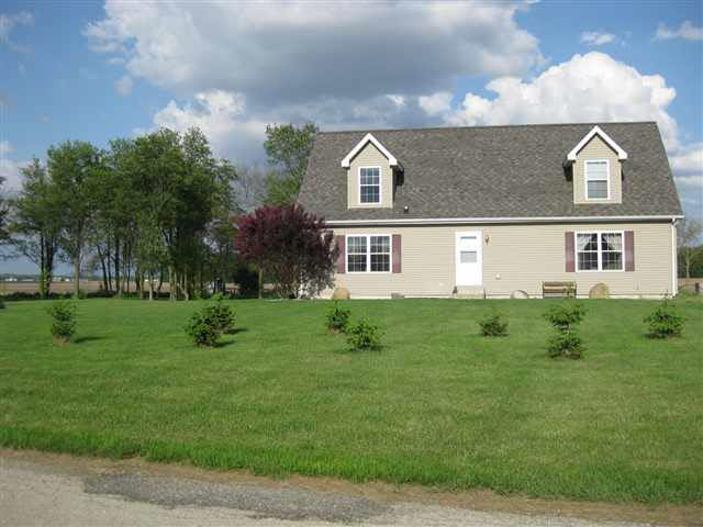 13600 Fir Road Bourbon, IN 46504 - Photo 1 of 10