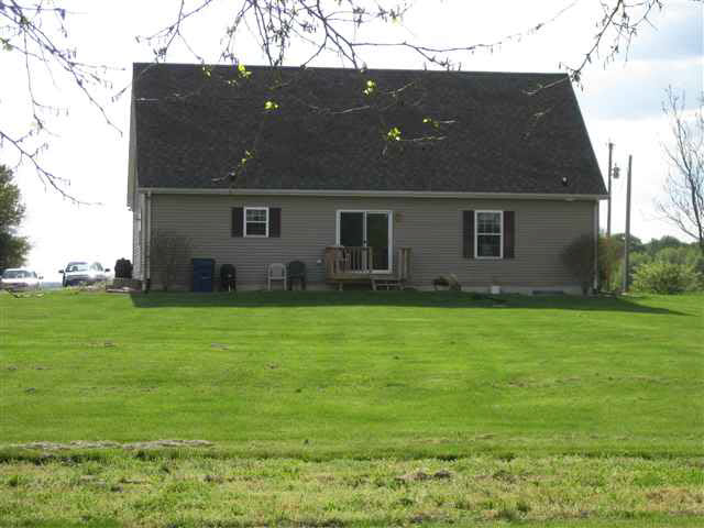 13600 Fir Road Bourbon, IN 46504 - Photo 3 of 10
