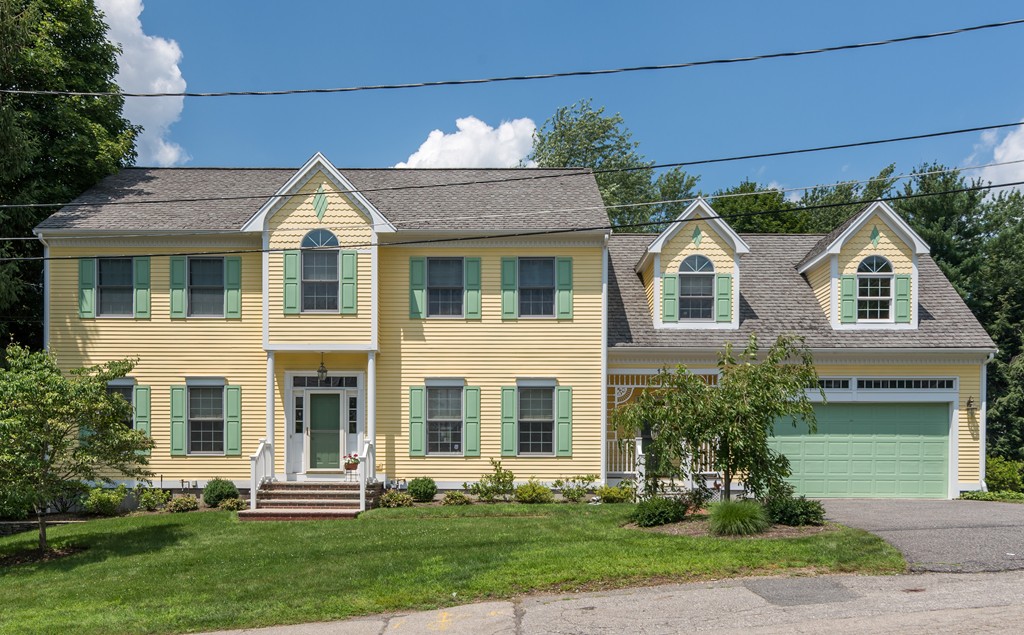 10 Ridgeway Avenue Needham, MA 02492 - Photo 1 of 23 Gallery Image 1