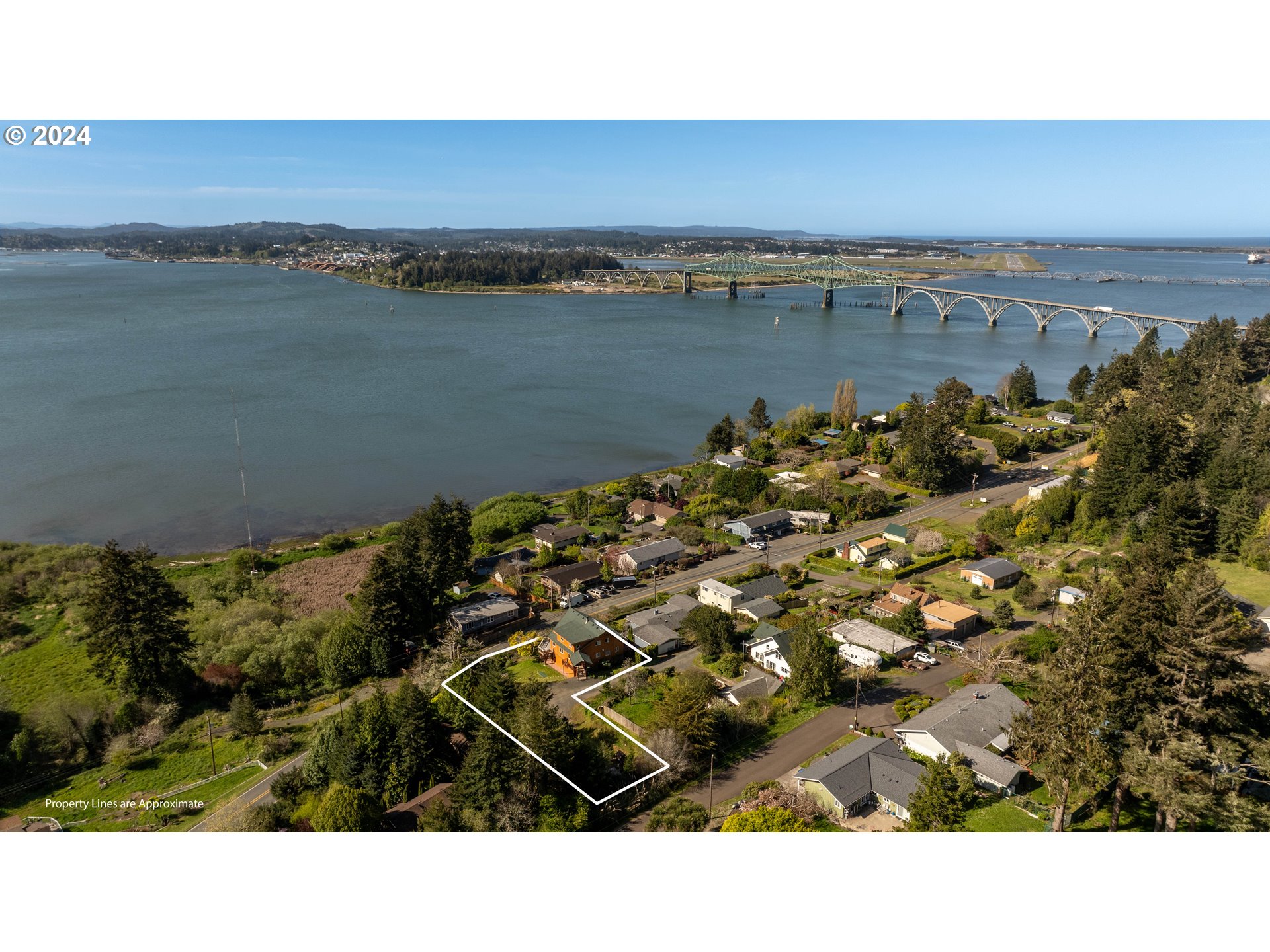 66599 Quail Road North Bend, OR 97459 - Photo 36 of 45