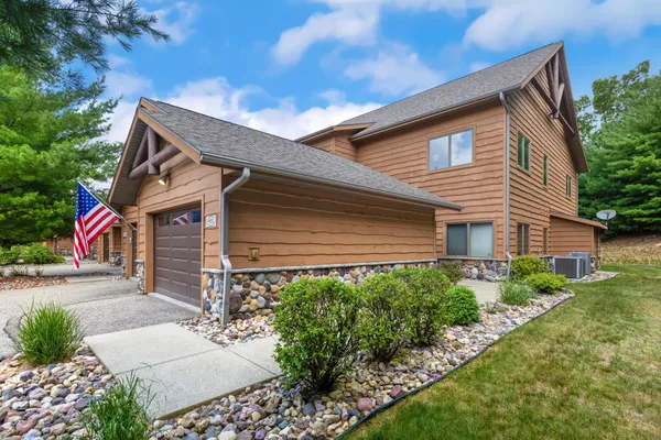 $469,900 | W4112 Vista Mauston Wi 53948, Unit 8, Mauston, WI 53948