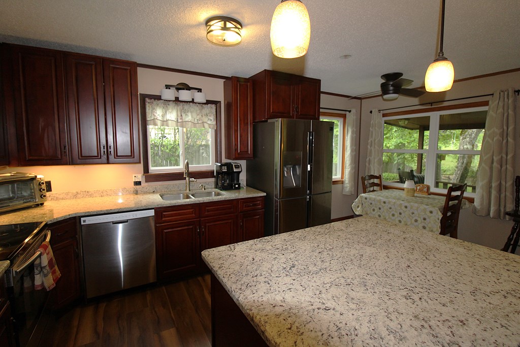 130 Ivy Lane Murphy, NC 28906 - Photo 13 of 39