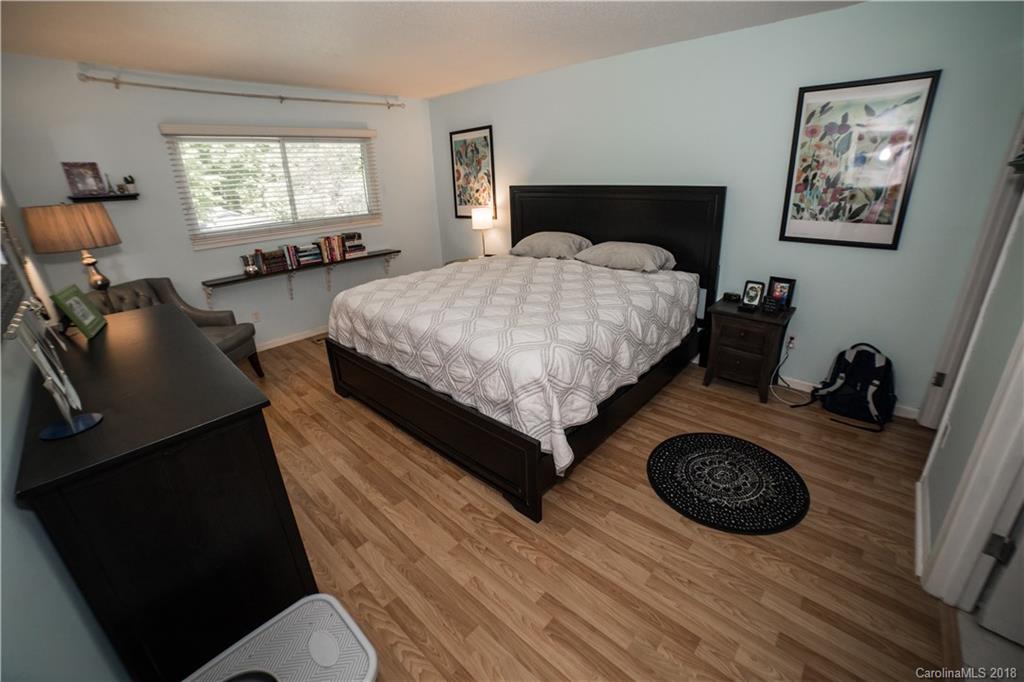 12009 5 Cedars Road Charlotte, NC 28226 - Photo 16 of 17 Gallery Image 16