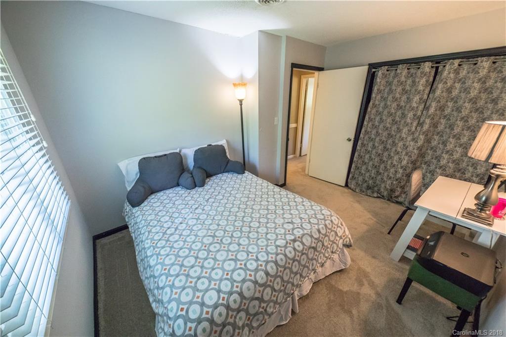 12009 5 Cedars Road Charlotte, NC 28226 - Photo 6 of 17 Gallery Image 6
