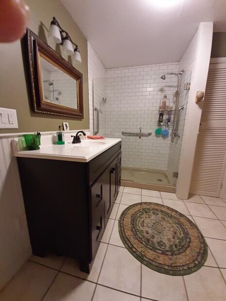 233 Bartlett Road Belgrade, ME 04917 - Photo 18 of 31 Liberty-firstfloorbath2