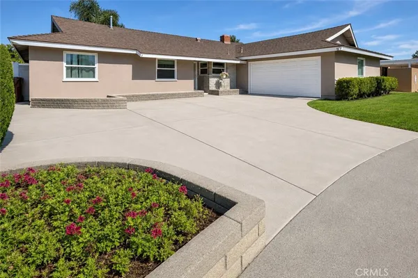 $4,495 | 518 North Carousel Place, Anaheim, CA 92806