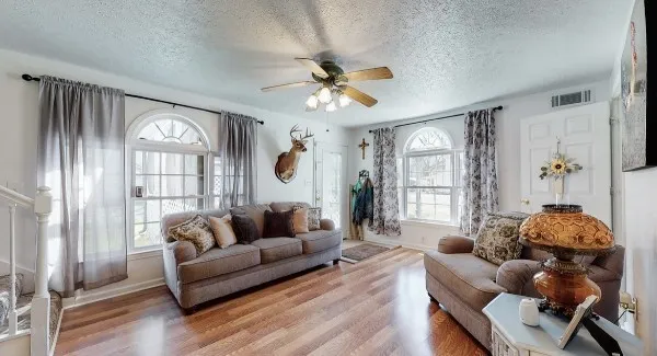 $332,500 | 419 East Main Street, Red Boiling Springs, TN 37150
