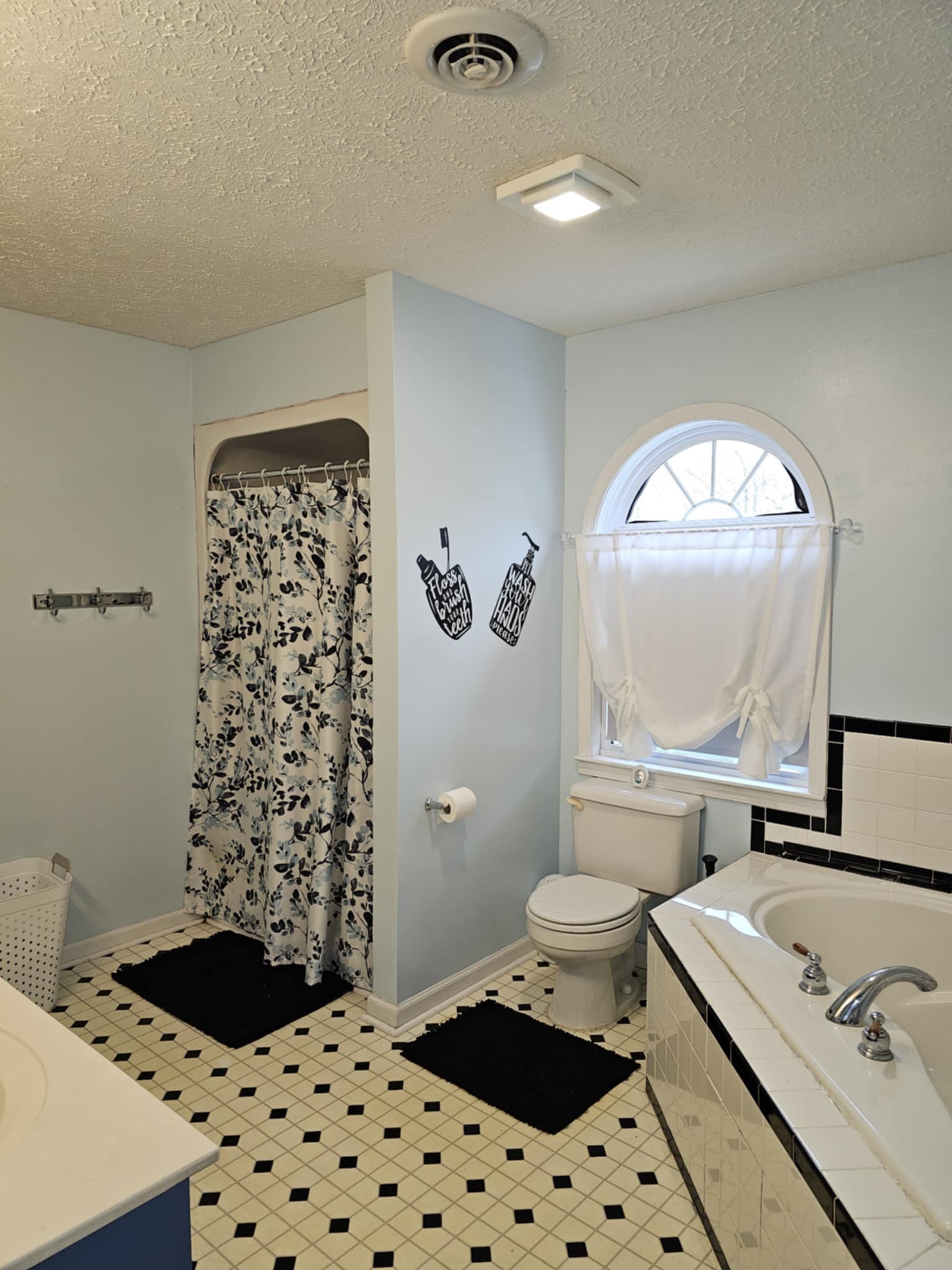 419 East Main Street Red Boiling Springs, TN 37150 - Photo 41 of 44 a bathroom with a sink a toilet and a shower