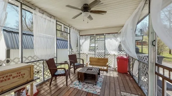 $332,500 | 419 East Main Street, Red Boiling Springs, TN 37150