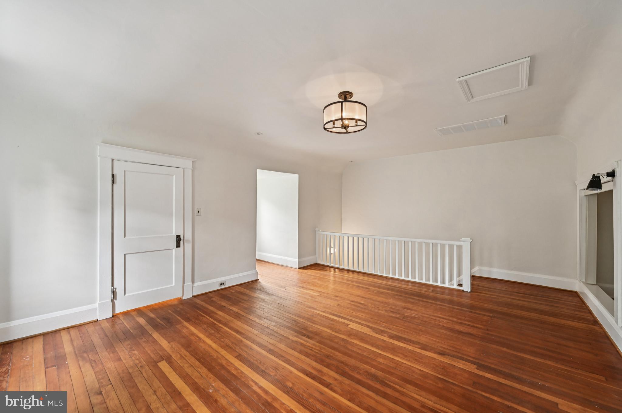 125 Edgewood Road Baltimore, MD 21286 - Photo 54 of 82 3rd Floor Bedroom