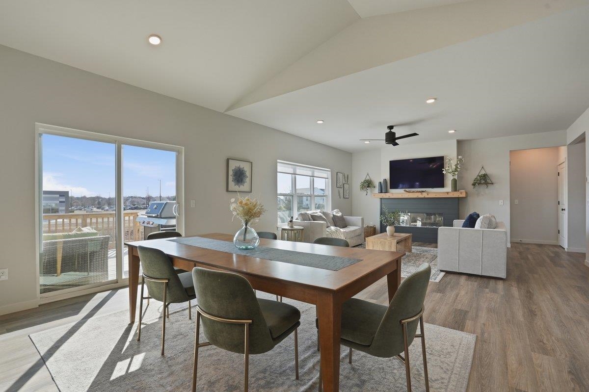 1543 North Thompson Road Sun Prairie, WI 53590 - Photo 15 of 58