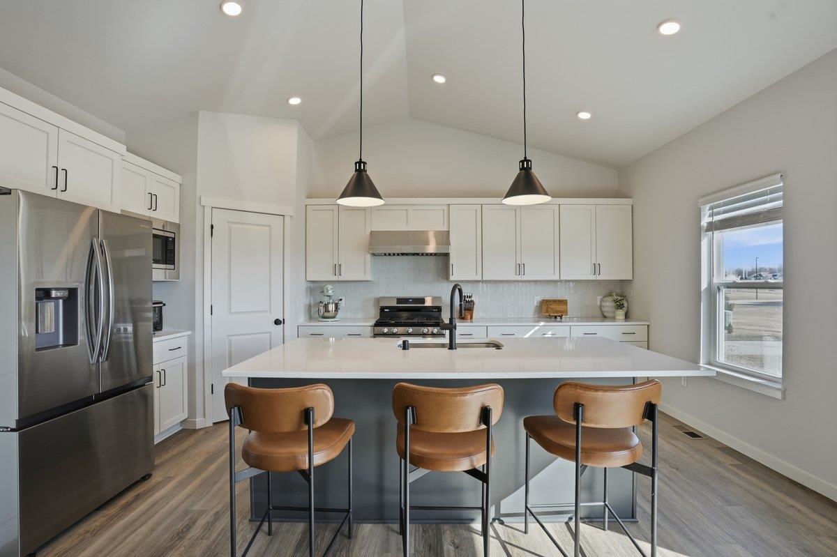 1543 North Thompson Road Sun Prairie, WI 53590 - Photo 17 of 58