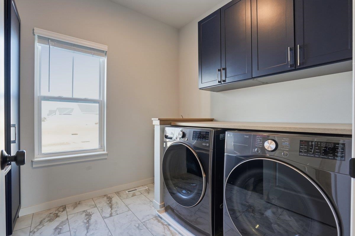 1543 North Thompson Road Sun Prairie, WI 53590 - Photo 22 of 58